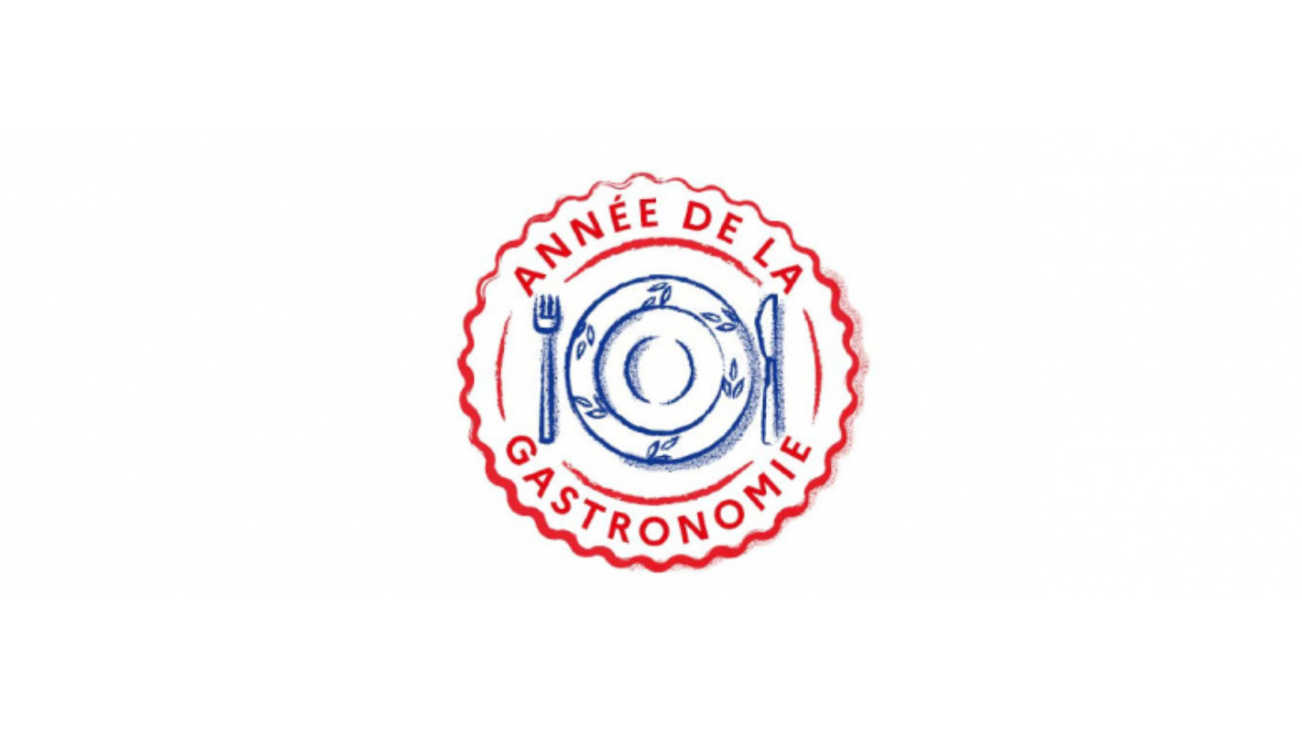 Le logo de l'année de la gastronomie