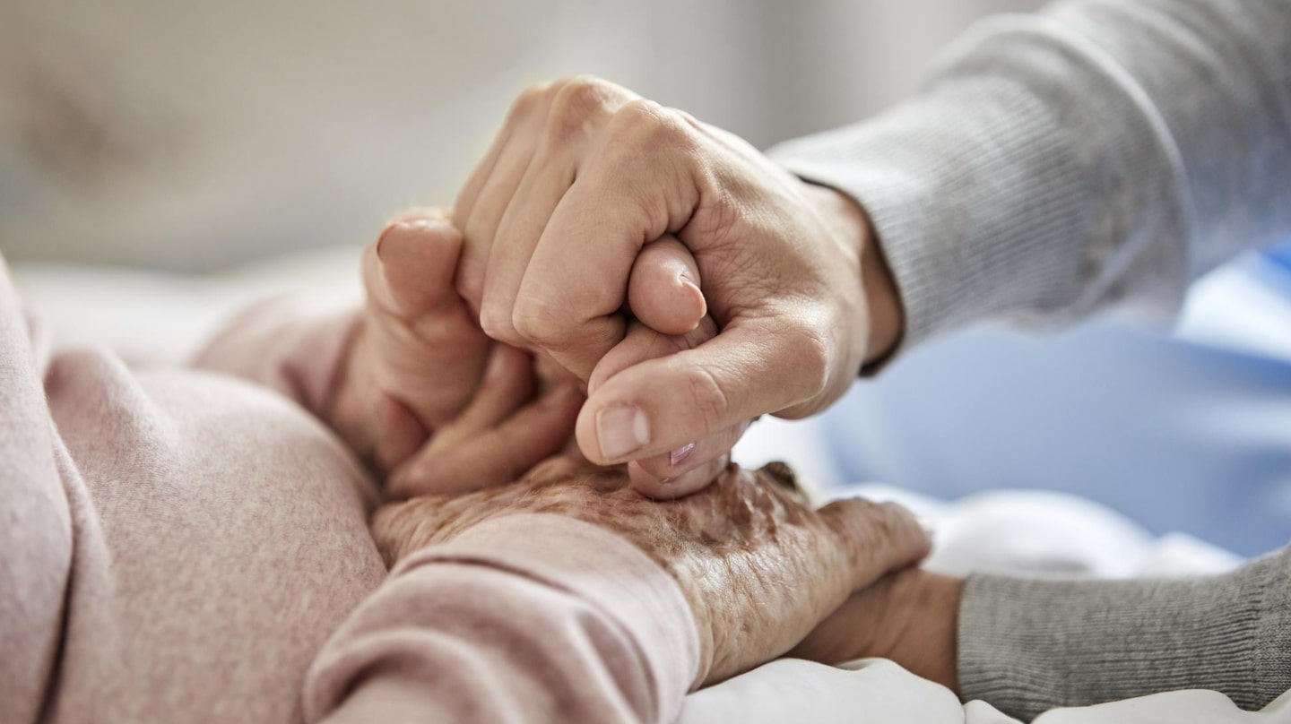 La fin de vie, un sujet qui touche à la fois à l’intimité des familles et la société dans son ensemble.