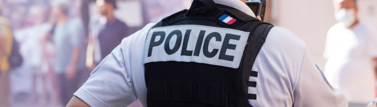 Un policier