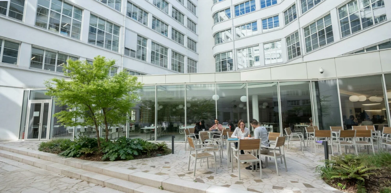 Le bâtiment du 20 avenue de Ségur