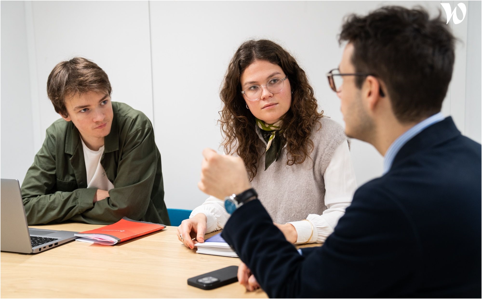 Des membres du personnel du SIG