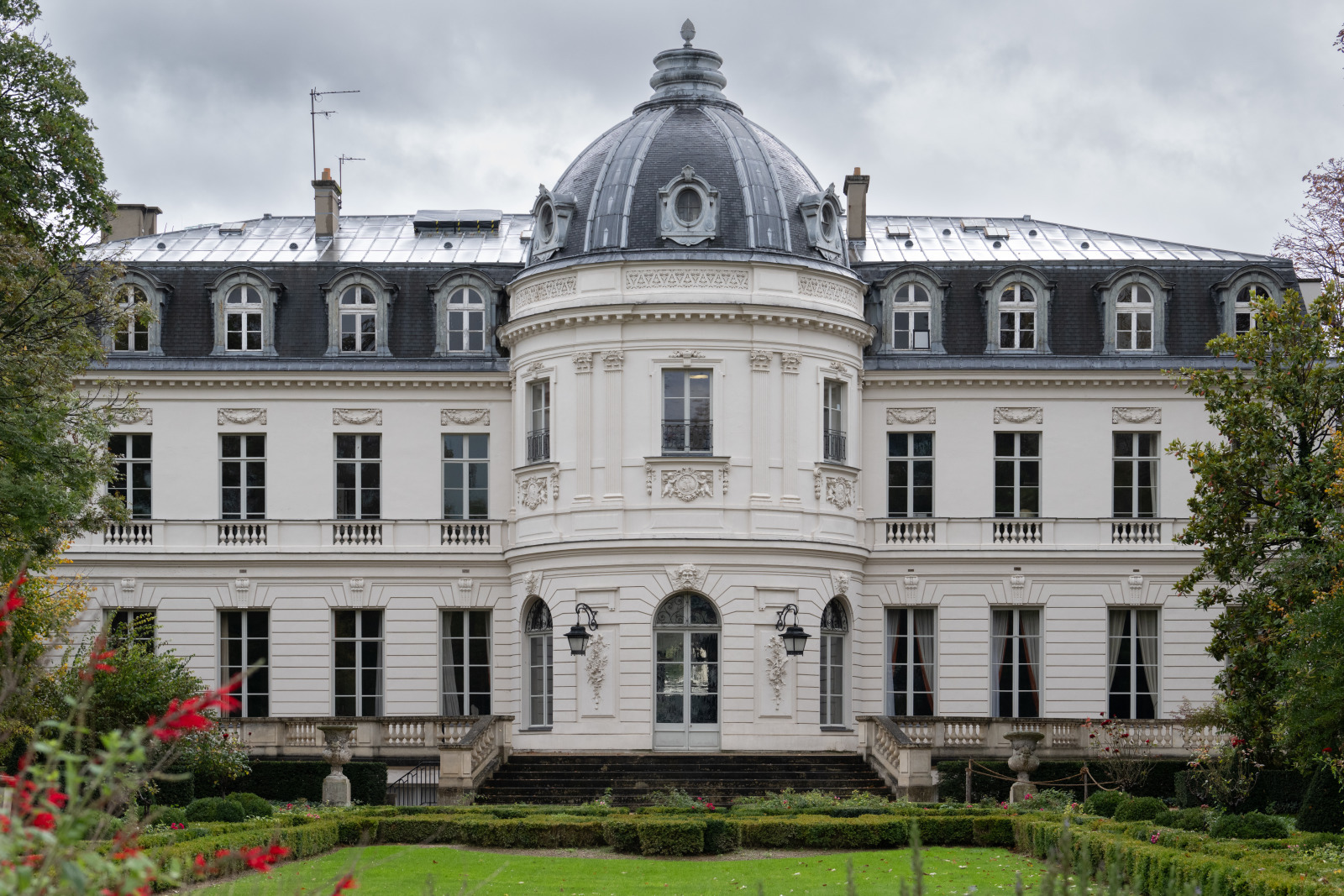 Façade de l’hôtel de Cassini, 32 rue de Babylone – source : DSAF