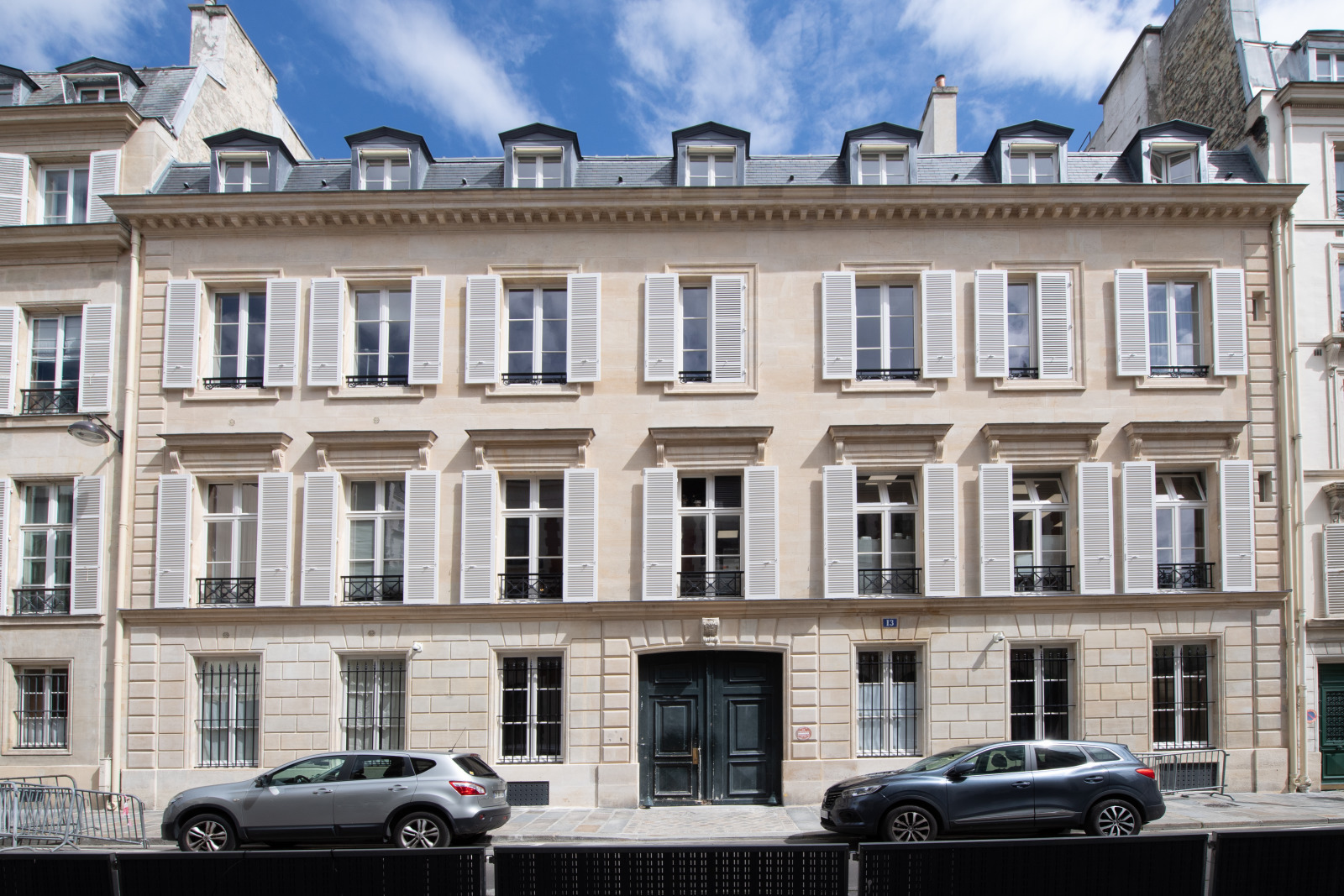 Façade de l’hôtel Lebel, 13 rue Vaneau – source : DSAF
